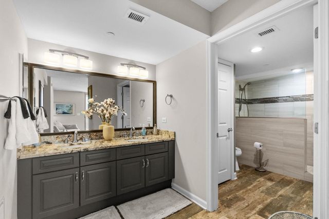 8560 Queensway Blvd Apt 2006, Myrtle Beach, SC 29572