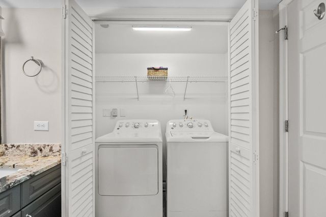 8560 Queensway Blvd Apt 2006, Myrtle Beach, SC 29572