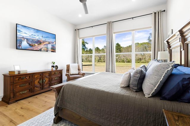 1327 Soda Loop E, Livingston, TX 77351