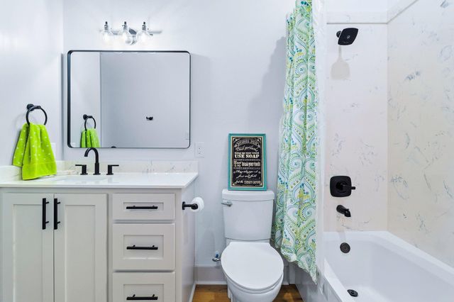 1327 Soda Loop E, Livingston, TX 77351