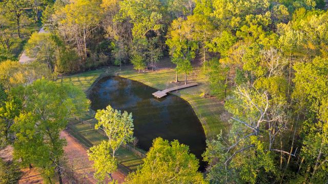 1327 Soda Loop E, Livingston, TX 77351