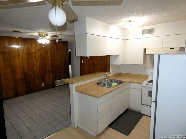 3947 Gayle, San Antonio, TX 78223