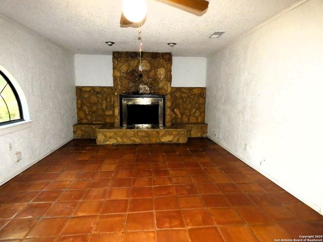 3947 Gayle, San Antonio, TX 78223