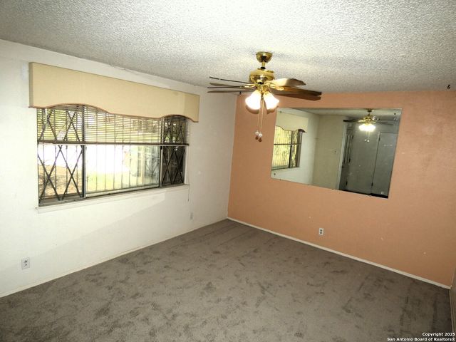 3947 Gayle, San Antonio, TX 78223
