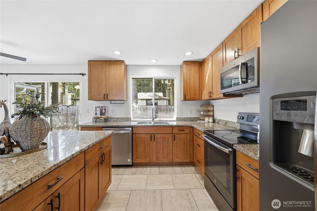 3340 SE Cedar Court, Port Orchard, WA 98366