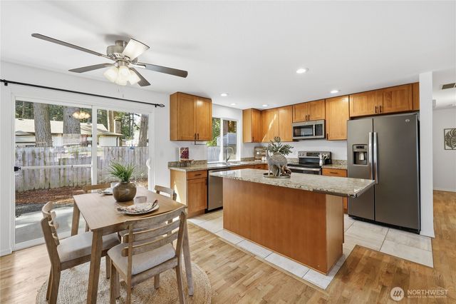 3340 SE Cedar Court, Port Orchard, WA 98366