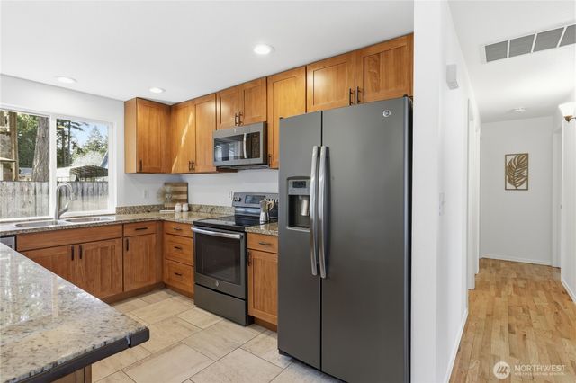 3340 SE Cedar Court, Port Orchard, WA 98366