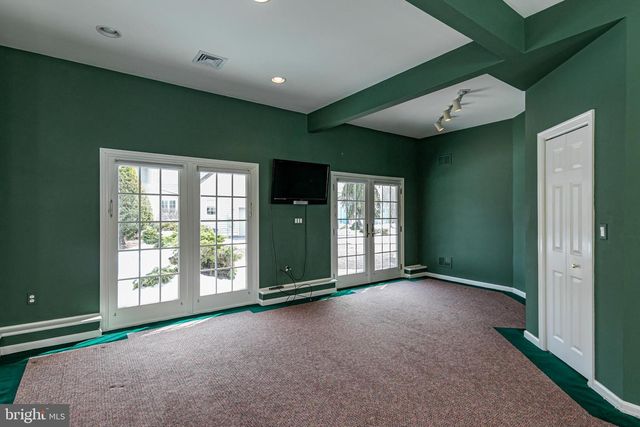 30 BALDWIN ST, Pennington, NJ 08534