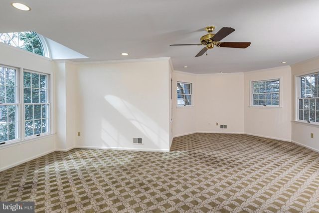 30 BALDWIN ST, Pennington, NJ 08534