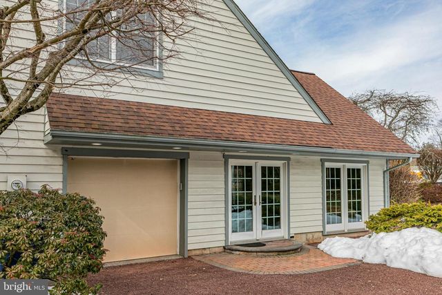 30 BALDWIN ST, Pennington, NJ 08534