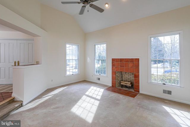 30 BALDWIN ST, Pennington, NJ 08534