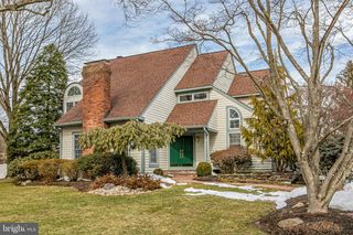 30 BALDWIN ST, Pennington, NJ 08534