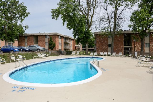 734 W Kilgore Road 208, Kalamazoo, MI 49008