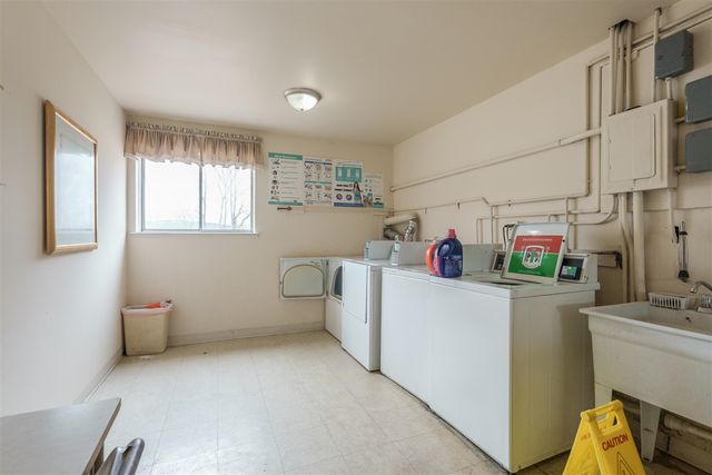 734 W Kilgore Road 208, Kalamazoo, MI 49008