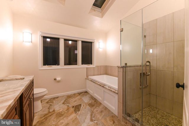 565 CAMBRIDGE RD, Blackwood, NJ 08012