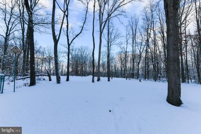 565 CAMBRIDGE RD, Blackwood, NJ 08012