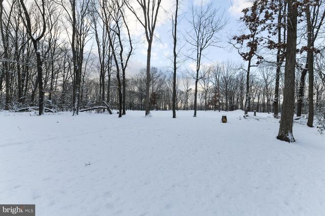 565 CAMBRIDGE RD, Blackwood, NJ 08012