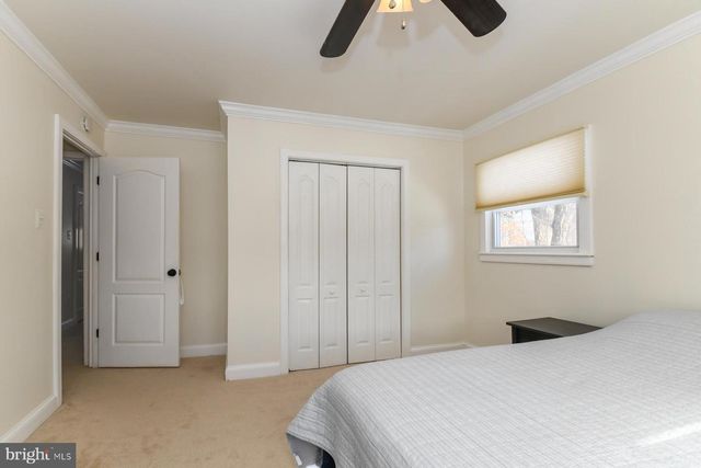 565 CAMBRIDGE RD, Blackwood, NJ 08012