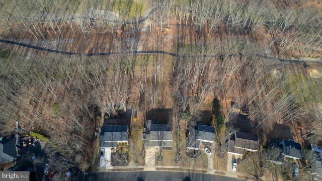 565 CAMBRIDGE RD, Blackwood, NJ 08012