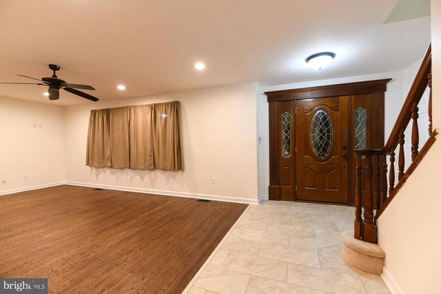 565 CAMBRIDGE RD, Blackwood, NJ 08012