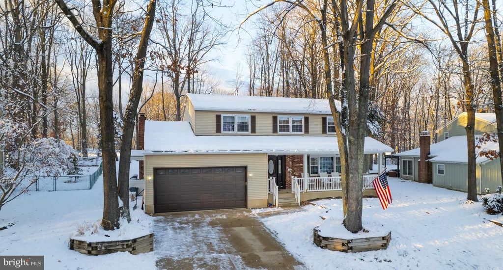 565 CAMBRIDGE RD, Blackwood, NJ 08012