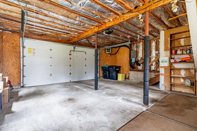 19 Dutton Road, Pelham, NH 03076