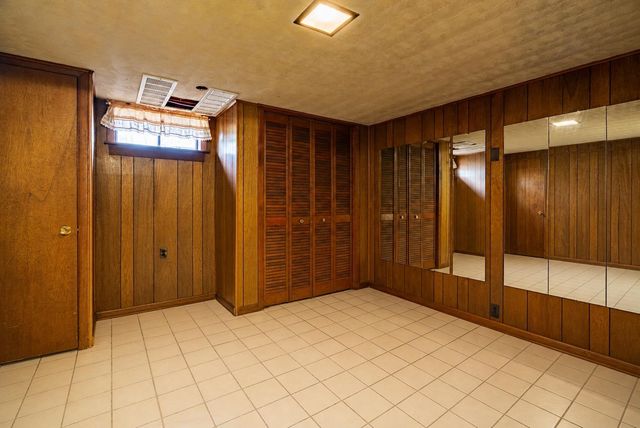 19 Dutton Road, Pelham, NH 03076
