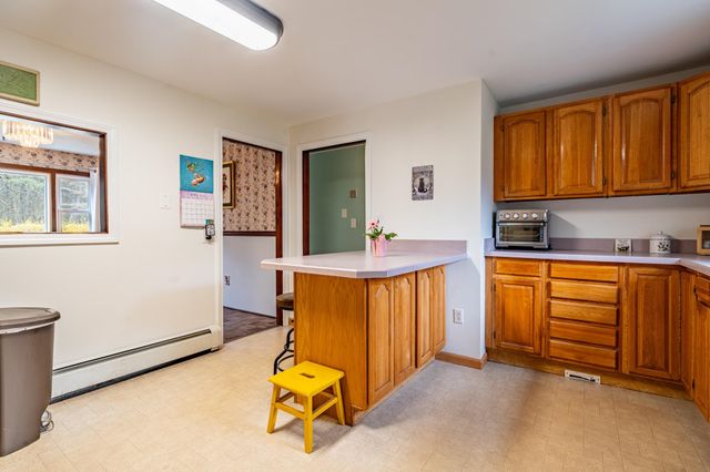 19 Dutton Road, Pelham, NH 03076