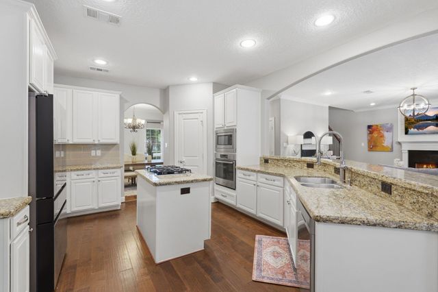 11405 W Kristina Circle, Montgomery, TX 77316