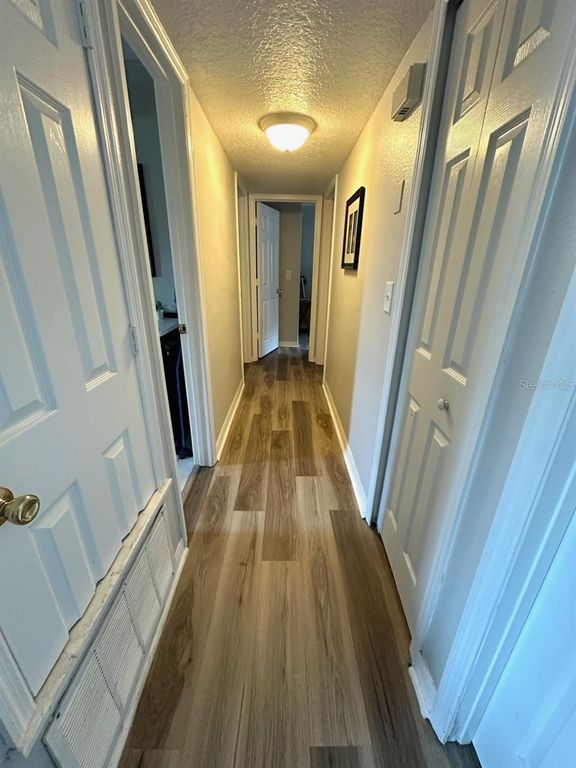 Image 17 of property listing at 3024 SUTTON DRIVE, Orlando, FL 32810