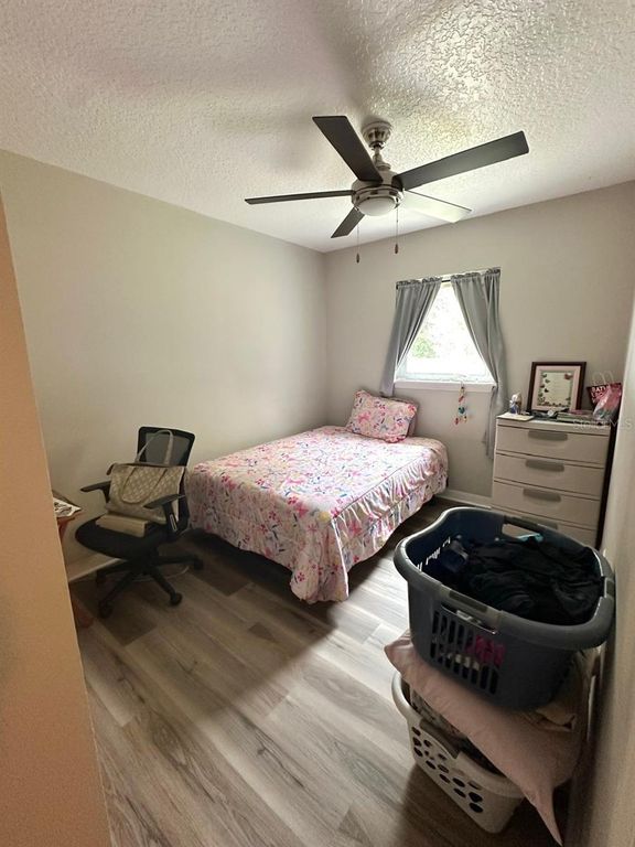 Image 18 of property listing at 3024 SUTTON DRIVE, Orlando, FL 32810