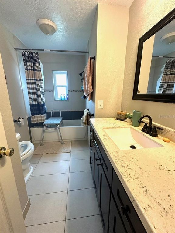 Image 23 of property listing at 3024 SUTTON DRIVE, Orlando, FL 32810