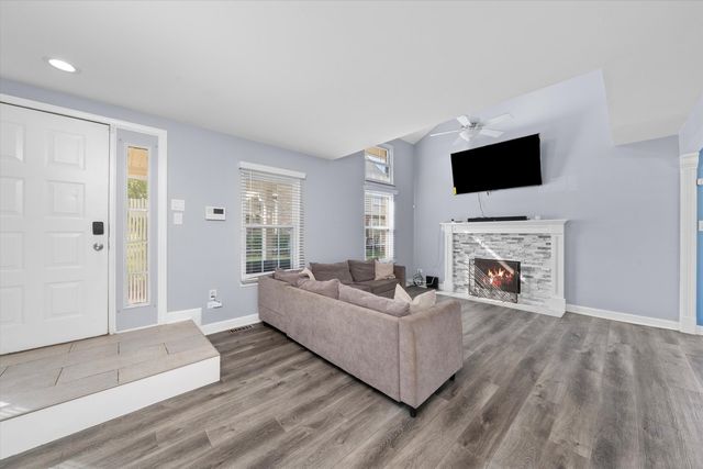 16011 84th Place, Tinley Park, IL 60487