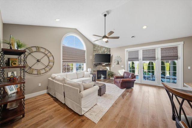 4003 Abbie Ln, Hopewell Twp, PA 15001