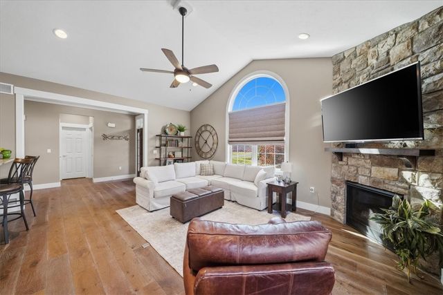 4003 Abbie Ln, Hopewell Twp, PA 15001