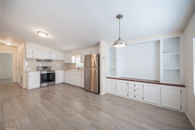 220 Ferndell Street, Pahrump, NV 89048