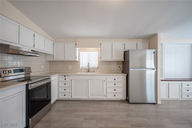 220 Ferndell Street, Pahrump, NV 89048