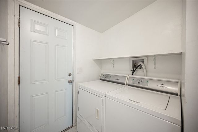 220 Ferndell Street, Pahrump, NV 89048