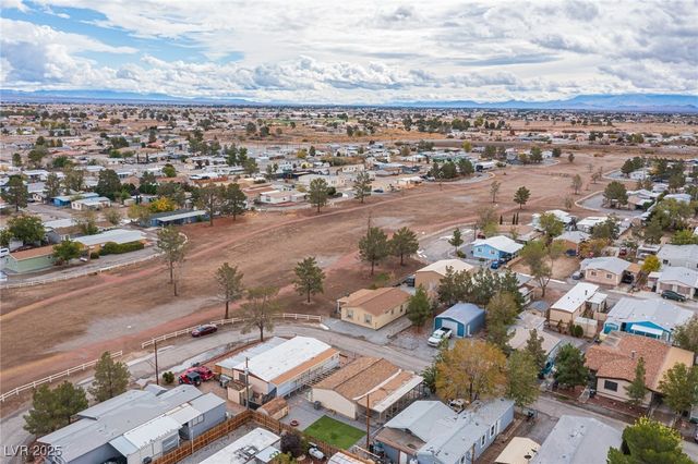 220 Ferndell Street, Pahrump, NV 89048