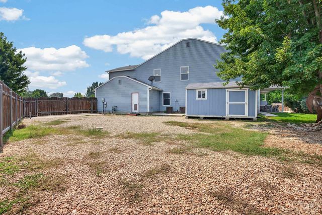 320 E Walcott Lake Ct, Middleton, ID 83644