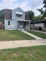 5984 Robindale Avenue, Dearborn Heights, MI 48127