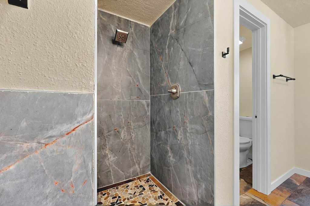 Image 29 of property listing at 219 CENTRAL Avenue NW 308, Albuquerque, NM 87102