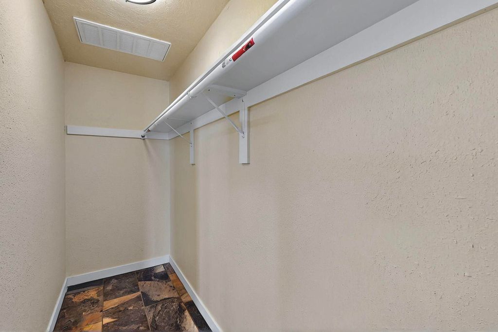 Image 35 of property listing at 219 CENTRAL Avenue NW 308, Albuquerque, NM 87102