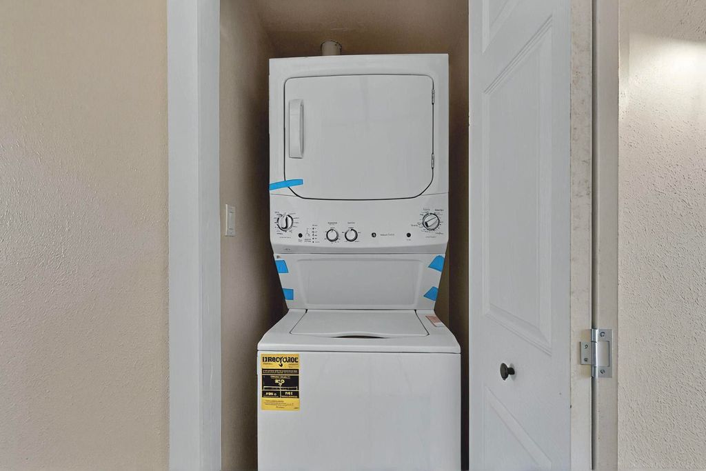 Image 36 of property listing at 219 CENTRAL Avenue NW 308, Albuquerque, NM 87102