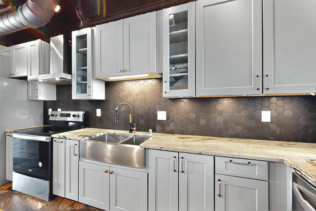 Image 44 of property listing at 219 CENTRAL Avenue NW 308, Albuquerque, NM 87102