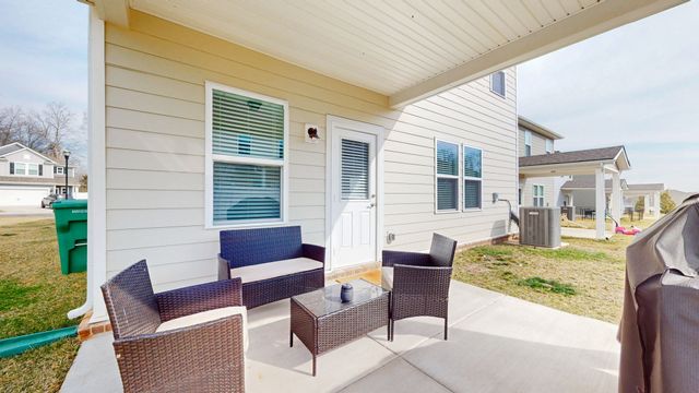 428 Brook Ave, White House, TN 37188