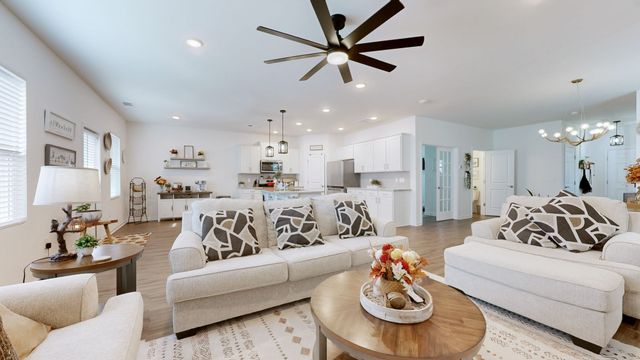 428 Brook Ave, White House, TN 37188