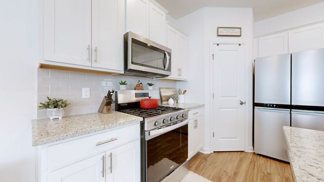 428 Brook Ave, White House, TN 37188