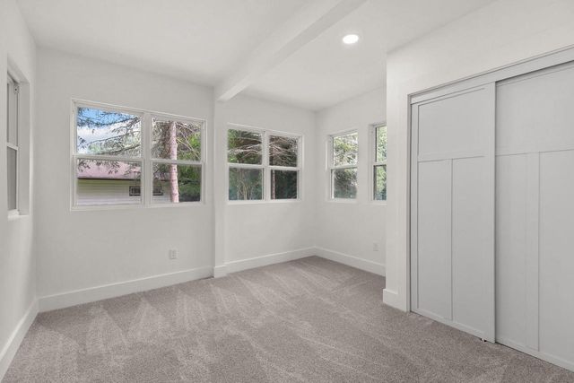 1900 LEONARD POINT ROAD, Oshkosh, WI 54904
