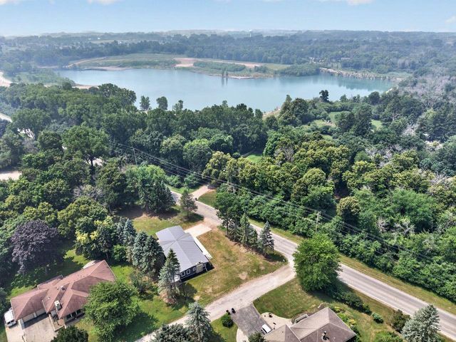 1900 LEONARD POINT ROAD, Oshkosh, WI 54904